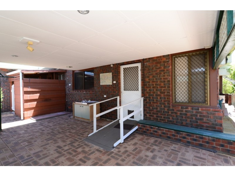 16 Denny Way, Alfred Cove WA 6154