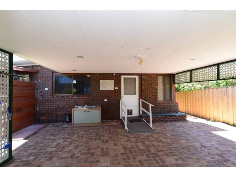 16 Denny Way, Alfred Cove WA 6154