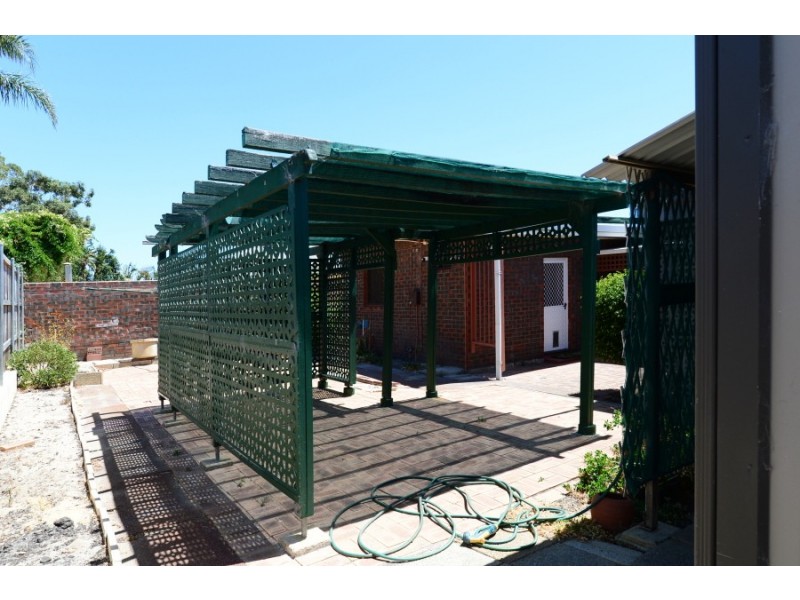 16 Denny Way, Alfred Cove WA 6154