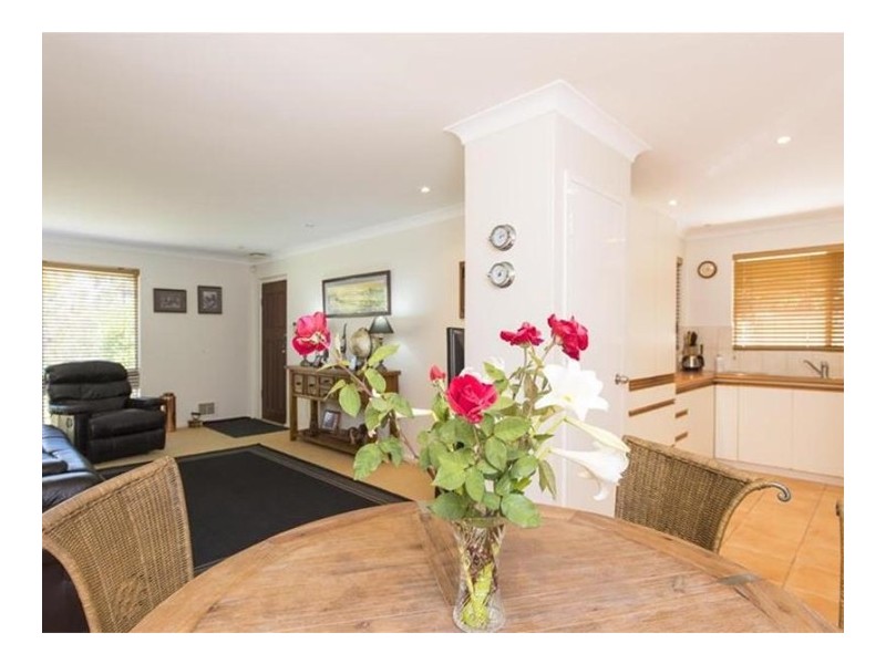 11 Hogarth Way, Bateman WA 6150