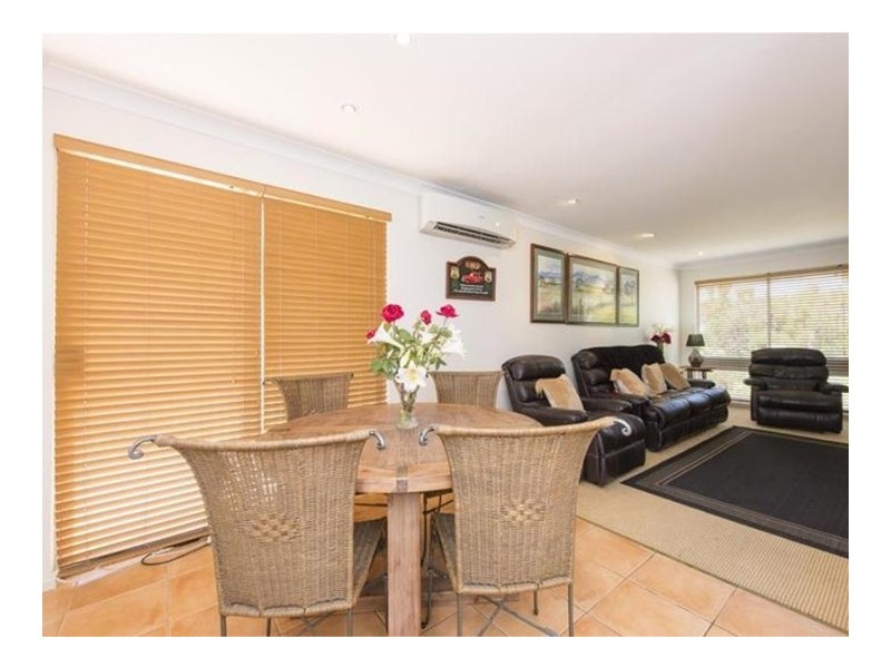 11 Hogarth Way, Bateman WA 6150