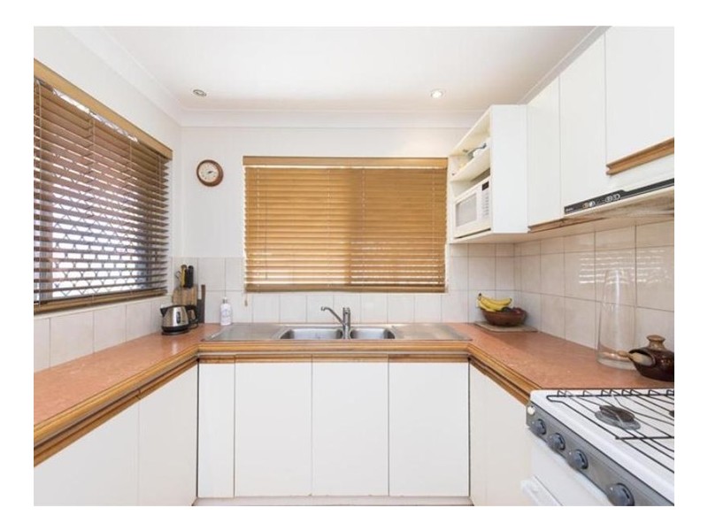 11 Hogarth Way, Bateman WA 6150