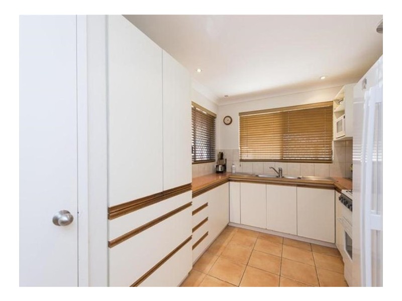 11 Hogarth Way, Bateman WA 6150