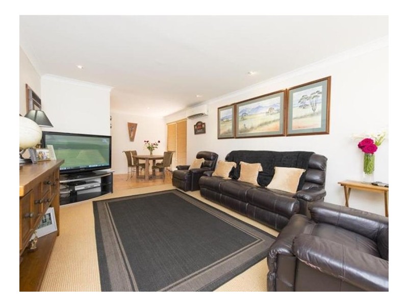 11 Hogarth Way, Bateman WA 6150