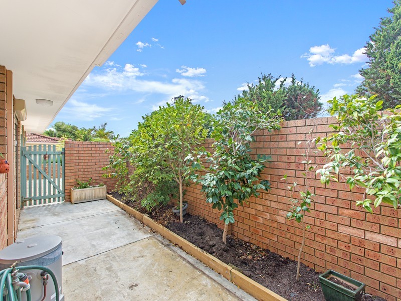 10/23 Allerton Wy, Booragoon WA 6154