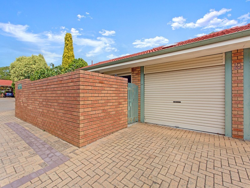 10/23 Allerton Wy, Booragoon WA 6154