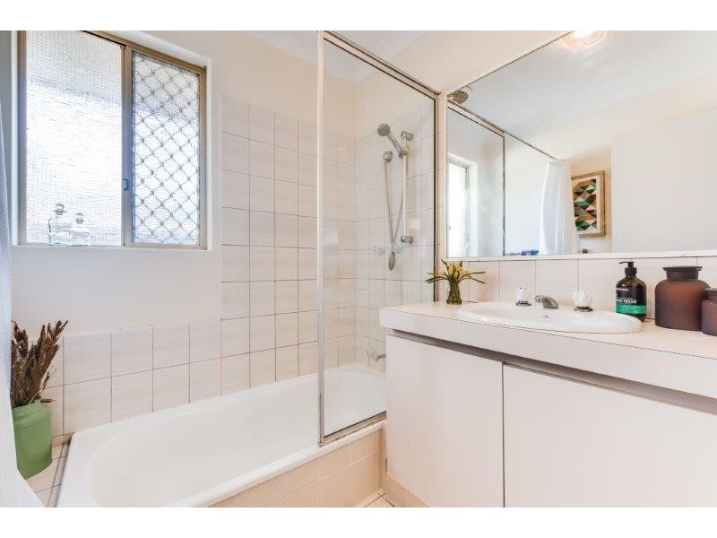 4/28 Collinson Way, Leeming WA 6149