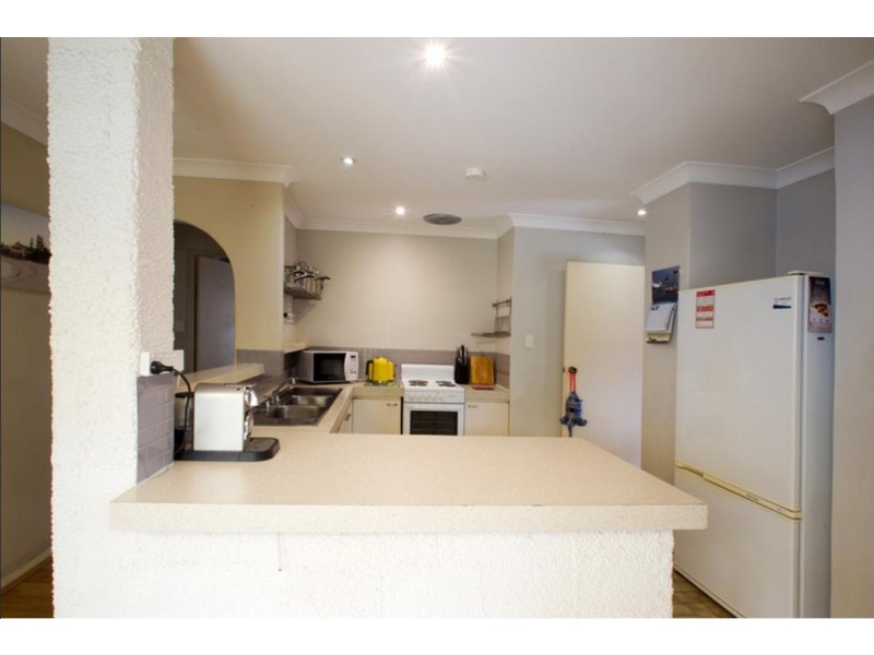 8/91 Clydesdale Street, Como WA 6152