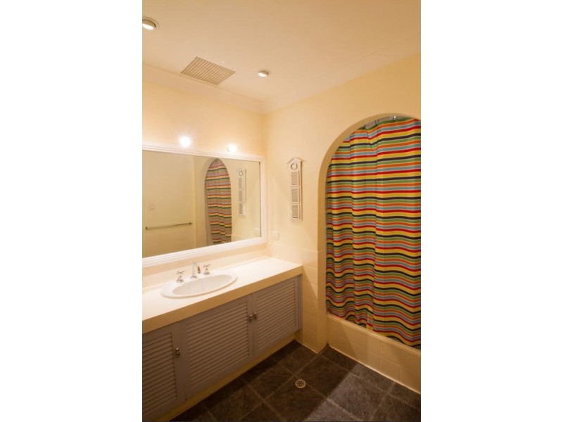 8/91 Clydesdale Street, Como WA 6152