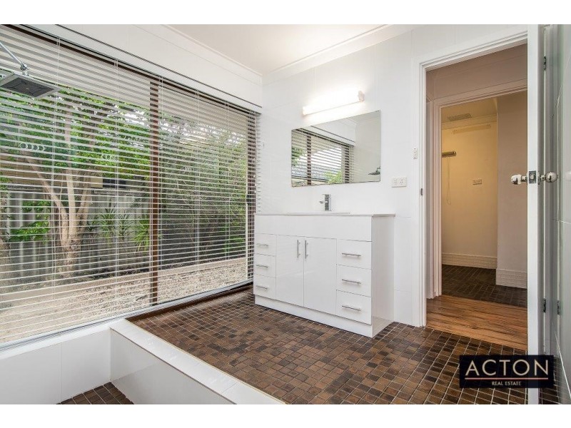 157A South Terrace, Como WA 6152