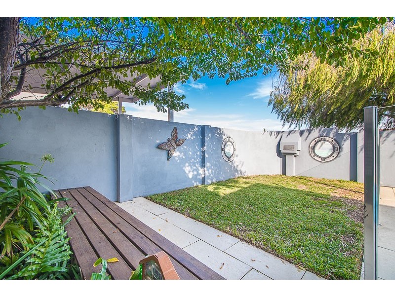 65 Beach Street, Bicton WA 6157