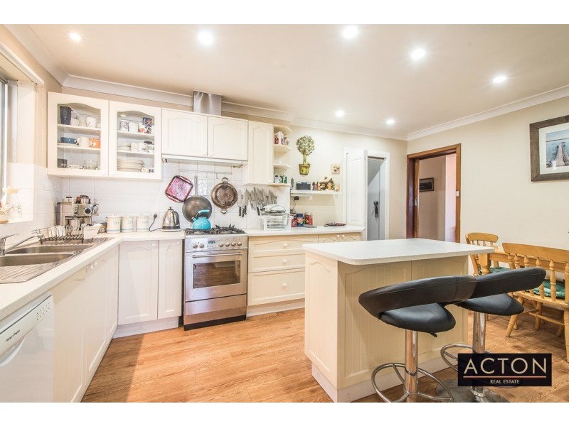 27 Bellairs Road, Kardinya WA 6163