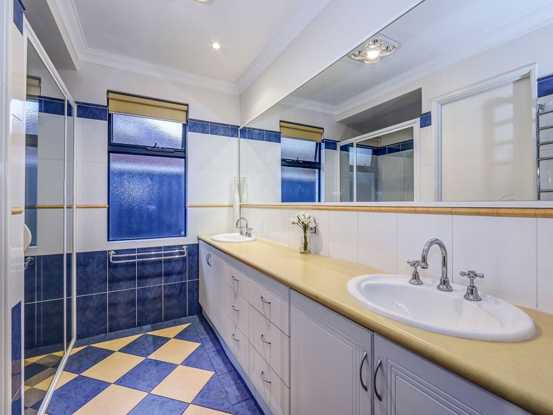 84 Glenelg Street, Mount Pleasant WA 6153