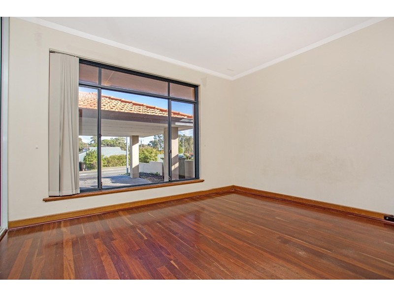 60 Doolette Street, Spearwood WA 6163