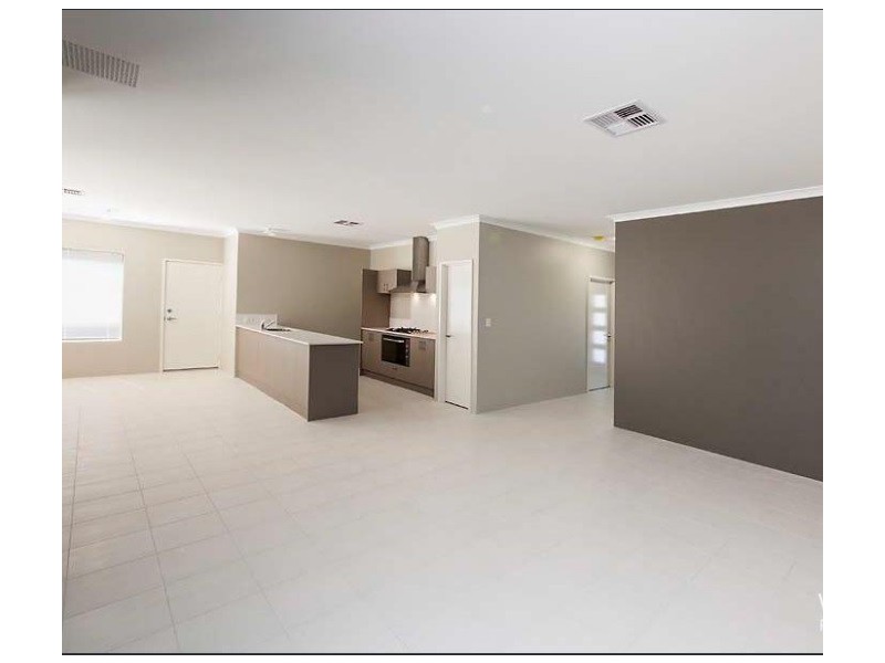 8 Brand Street, Cloverdale WA 6105