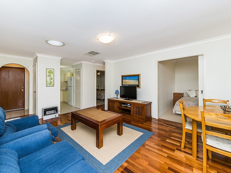 21/11 Petterson Ave, Samson WA 6163