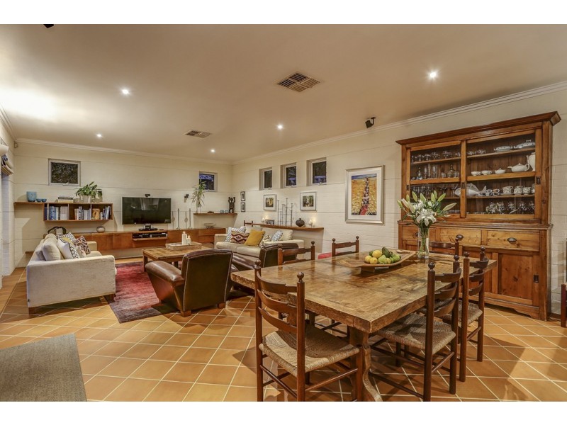 7 Purdie Ave, Ardross WA 6153