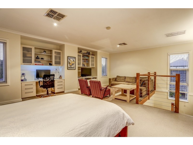 7 Purdie Ave, Ardross WA 6153