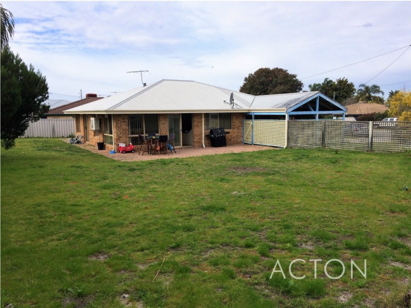 12 Alaric Court, Parkwood WA 6147