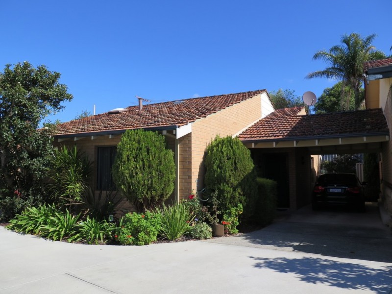 2/19 Fionn Court, Ardross WA 6153