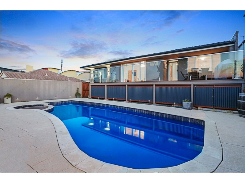 31a McCoy Street, Melville WA 6156