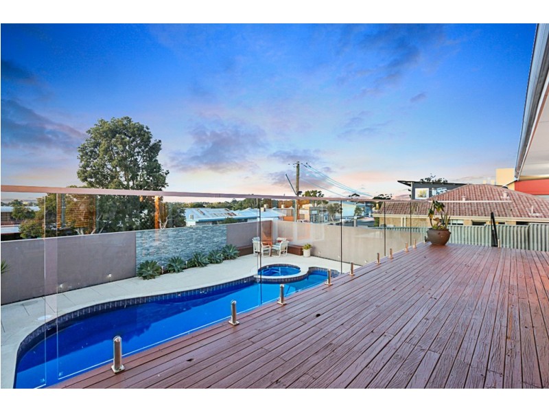 31a McCoy Street, Melville WA 6156