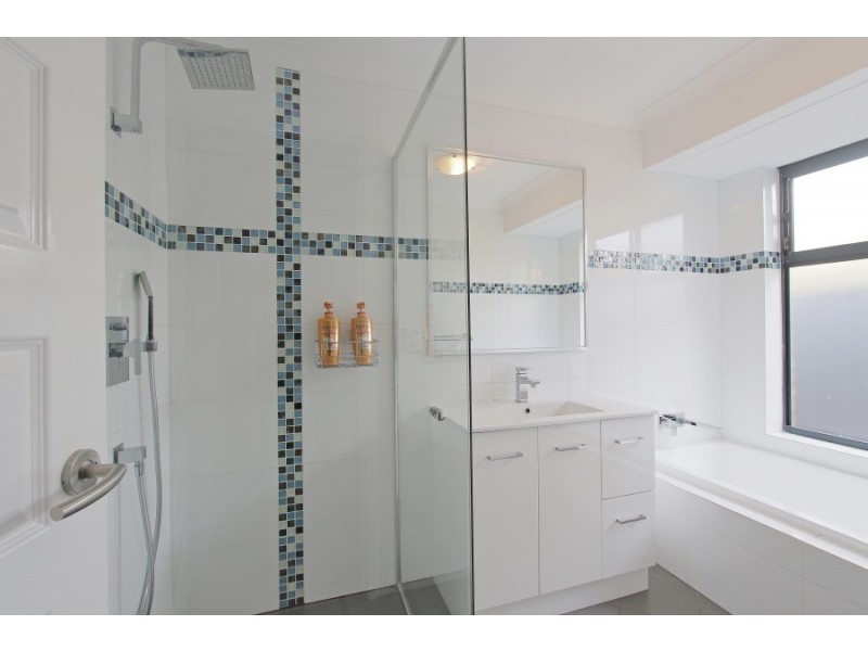 6 PEGGS PLACE, Leeming WA 6149