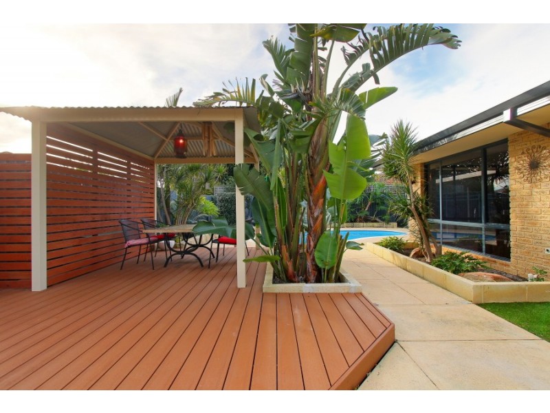 6 PEGGS PLACE, Leeming WA 6149