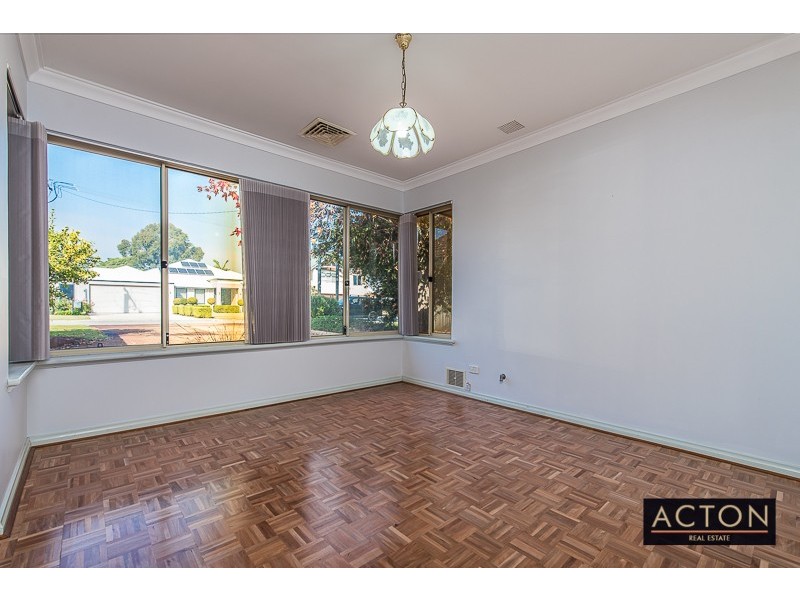 9a Davy Street, Alfred Cove WA 6154