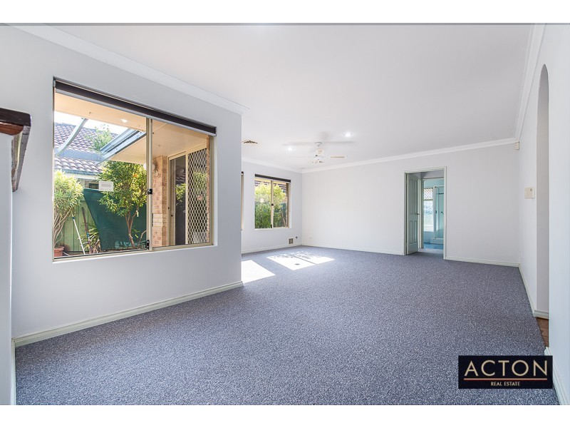 9a Davy Street, Alfred Cove WA 6154