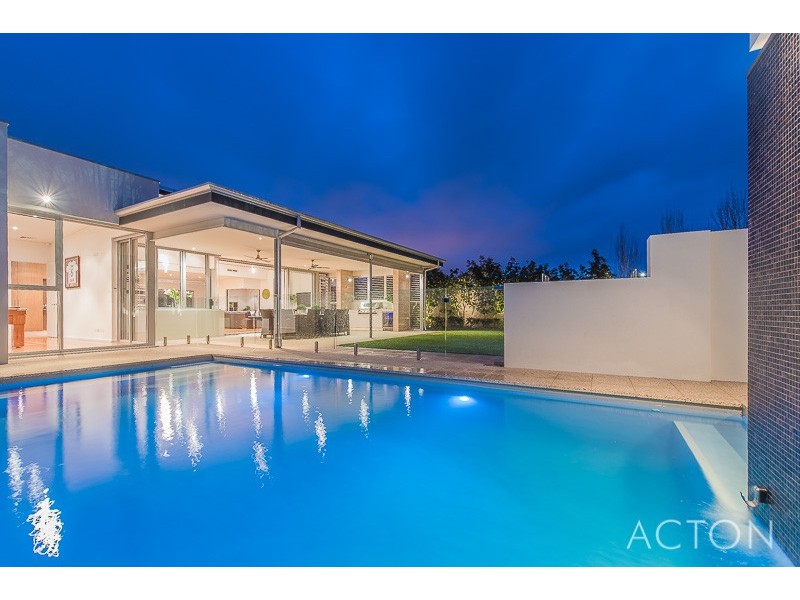 63 Beach Street, Bicton WA 6157