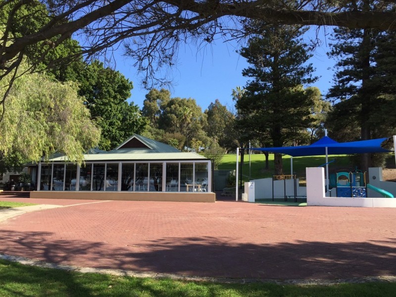 55 Pembroke Street, Bicton WA 6157