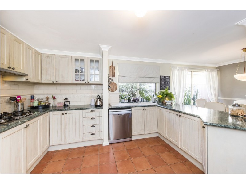 19 Portsea Gardens, Jandakot WA 6164