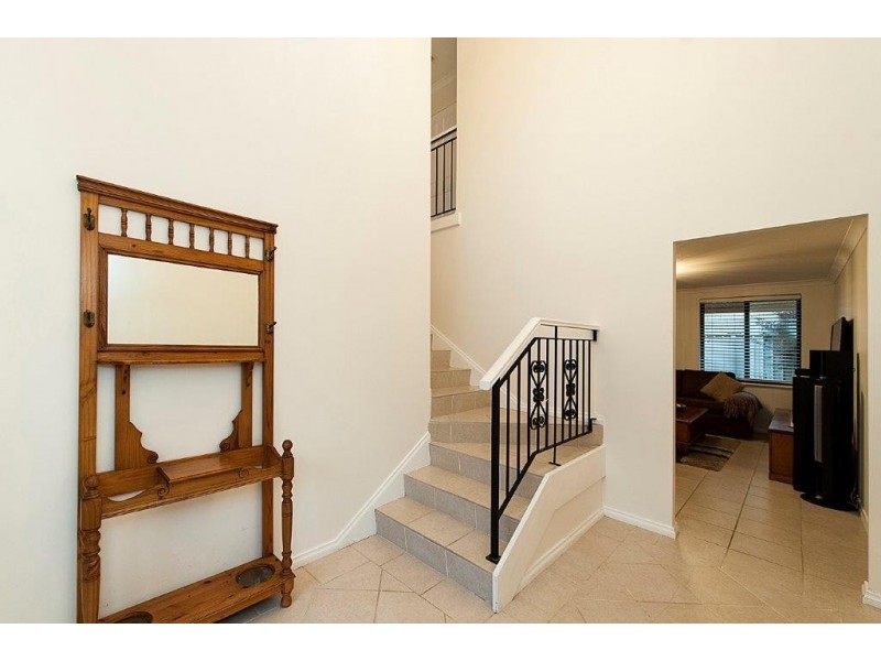 7/31 The Lakes Boulevard, Jandakot WA 6164