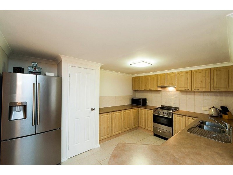 7/31 The Lakes Boulevard, Jandakot WA 6164