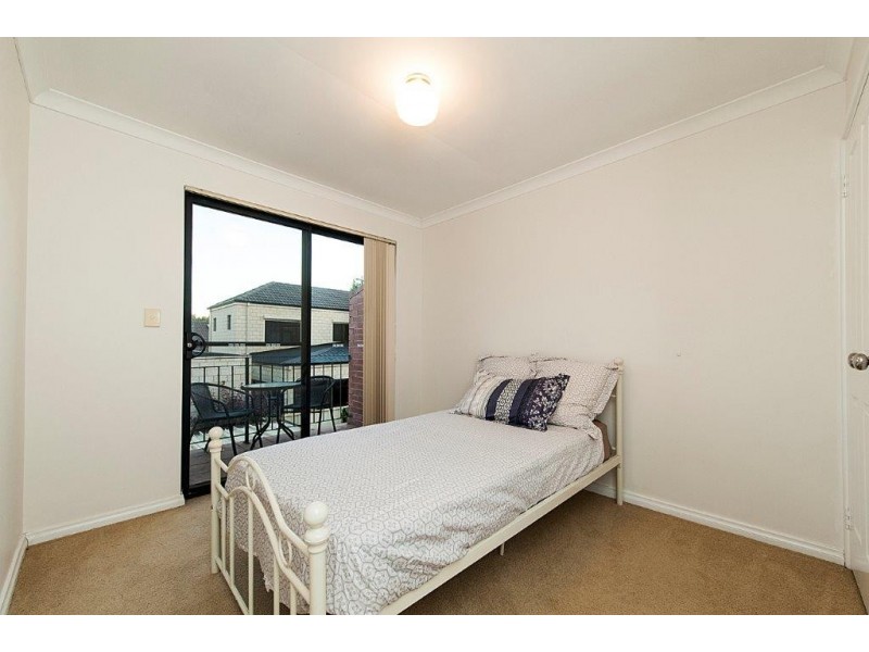 7/31 The Lakes Boulevard, Jandakot WA 6164