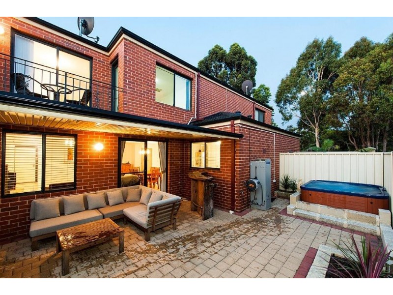 7/31 The Lakes Boulevard, Jandakot WA 6164