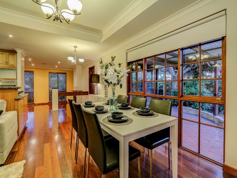 22 MARSENGO ROAD, Bateman WA 6150