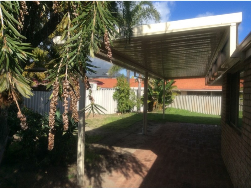 17 Bruning Road, Manning WA 6152