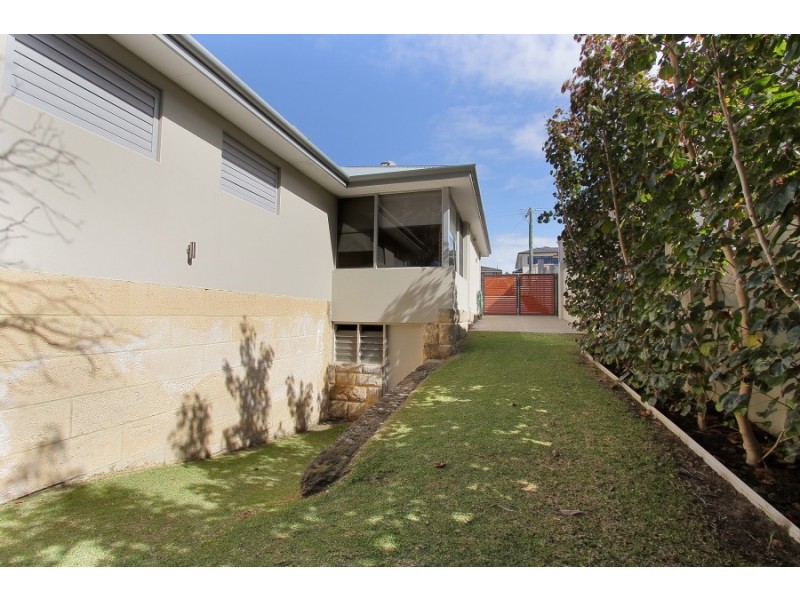 44 WILLIAMS ROAD, Melville WA 6156