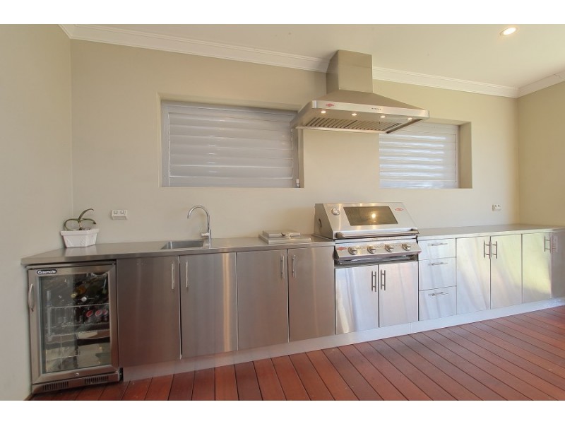 44 WILLIAMS ROAD, Melville WA 6156