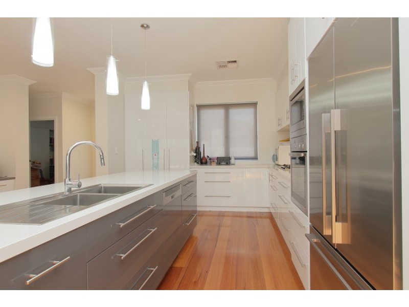 44 WILLIAMS ROAD, Melville WA 6156