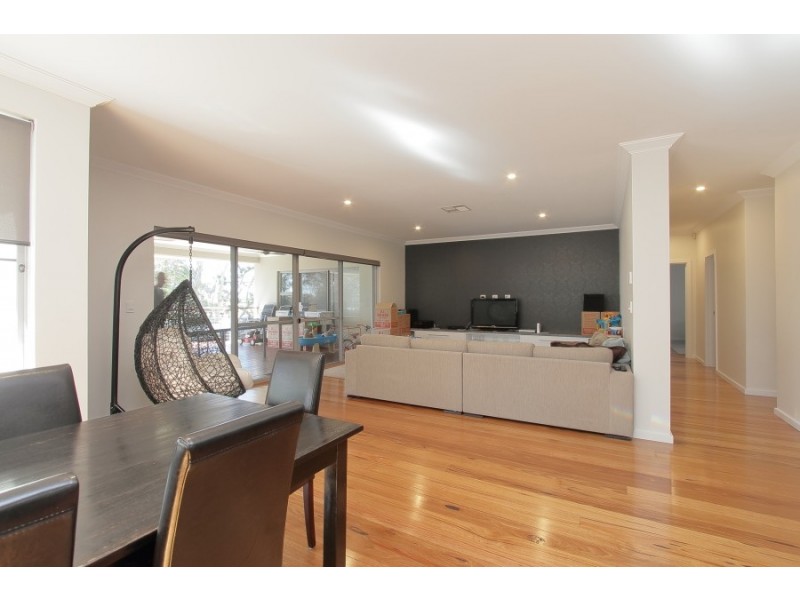 44 WILLIAMS ROAD, Melville WA 6156