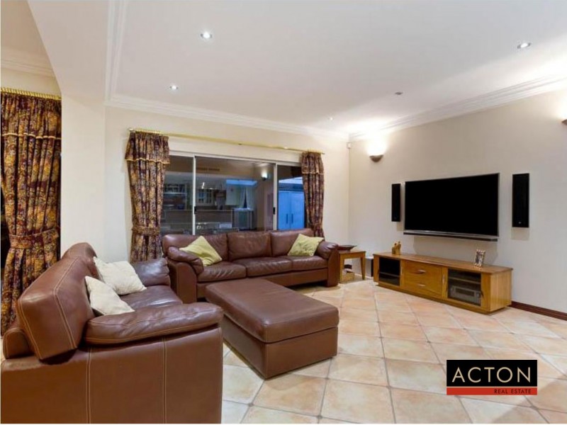 7b Park Road, Mount Pleasant WA 6153