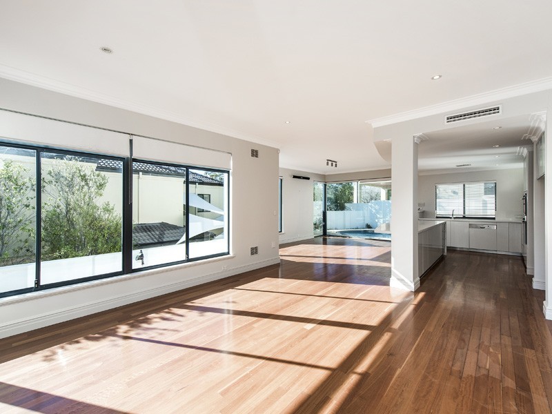 57a DUNCRAIG ROAD, Applecross WA 6153