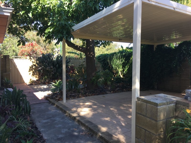 1 McCallum Crescent, Ardross WA 6153