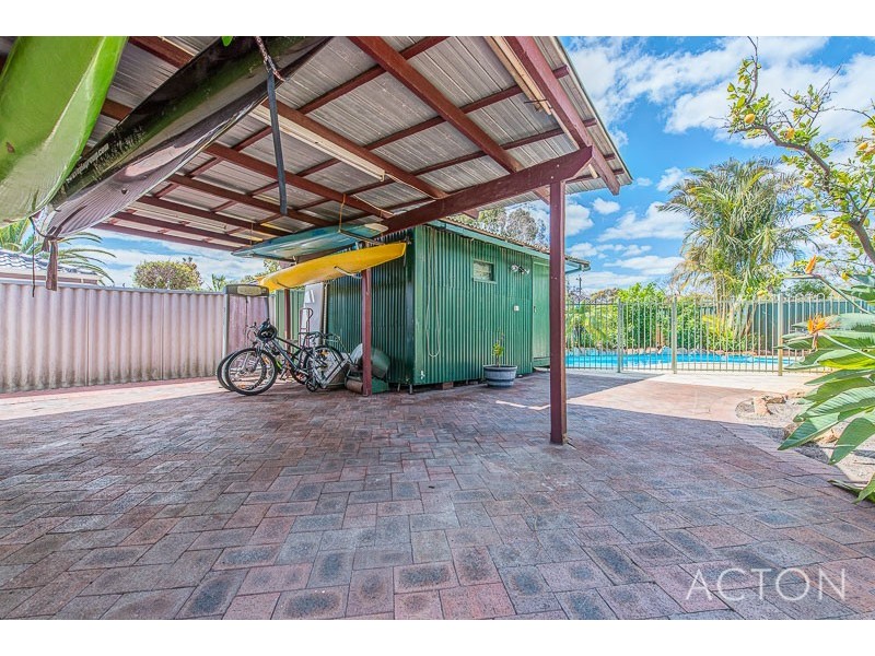 9 Doney Street, Alfred Cove WA 6154