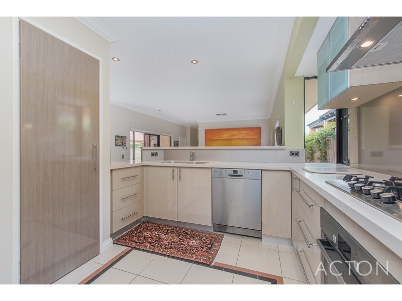 20A PEPLER AVENUE, Salter Point WA 6152