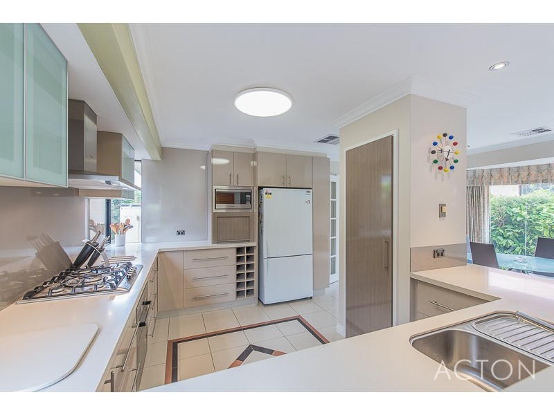 20A PEPLER AVENUE, Salter Point WA 6152
