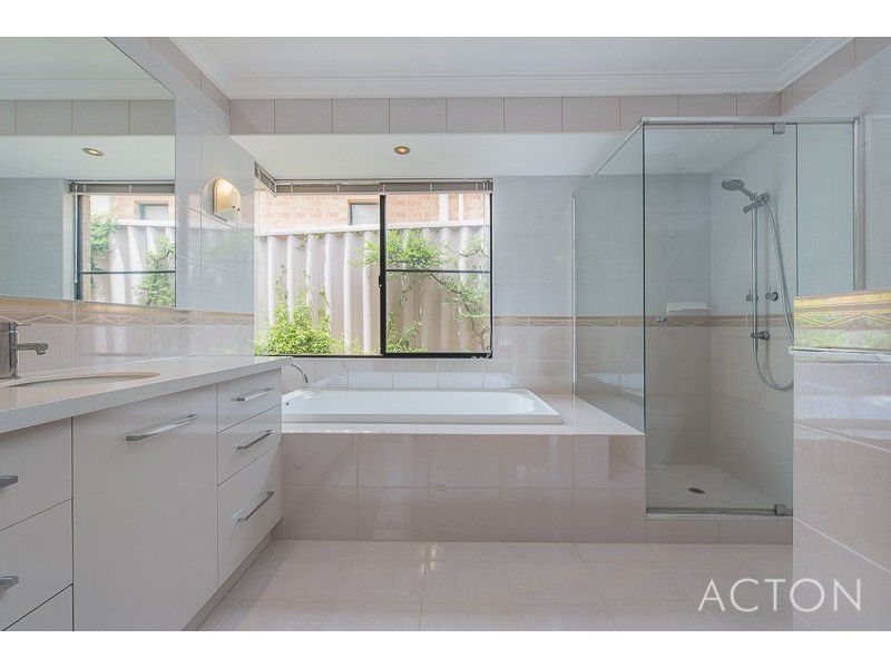 20A PEPLER AVENUE, Salter Point WA 6152